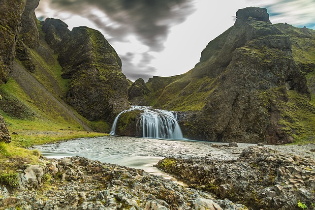 waterfall iceland elopement
